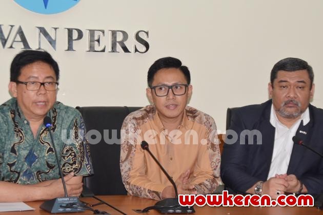 Gambar Foto Eko Patrio di Kantor Dewan Pers, Jakarta