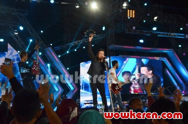 Gambar Foto NOAH Saat Tampil di Acara Gempita 2017 SCTV