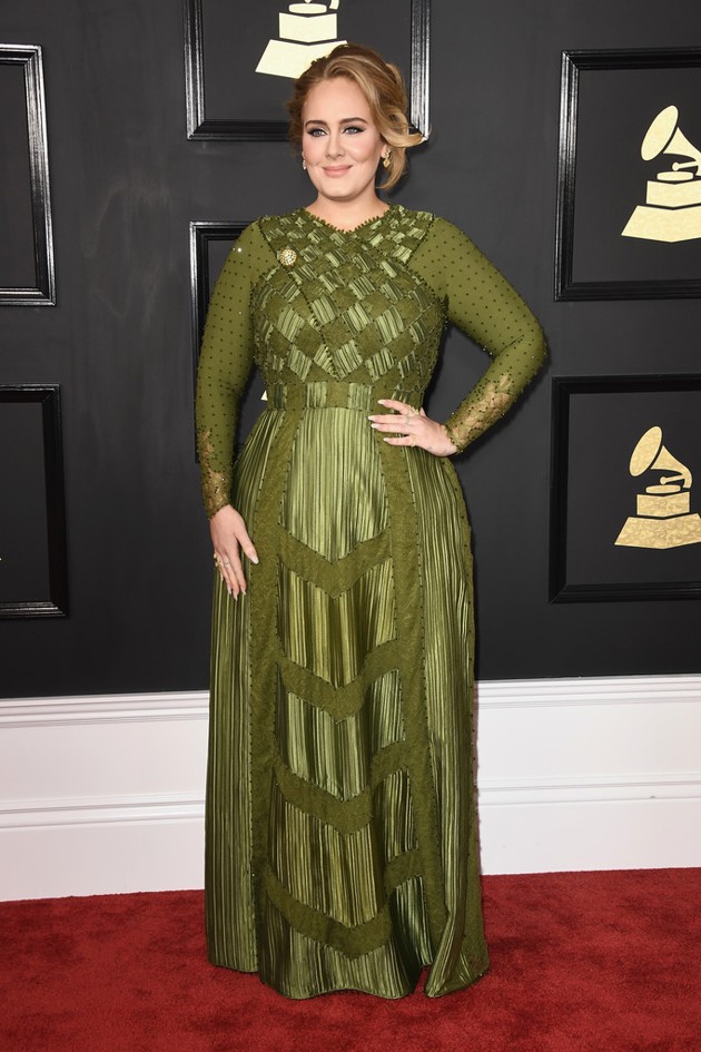Gambar Foto Adele di Red Carpet Grammy Awards 2017