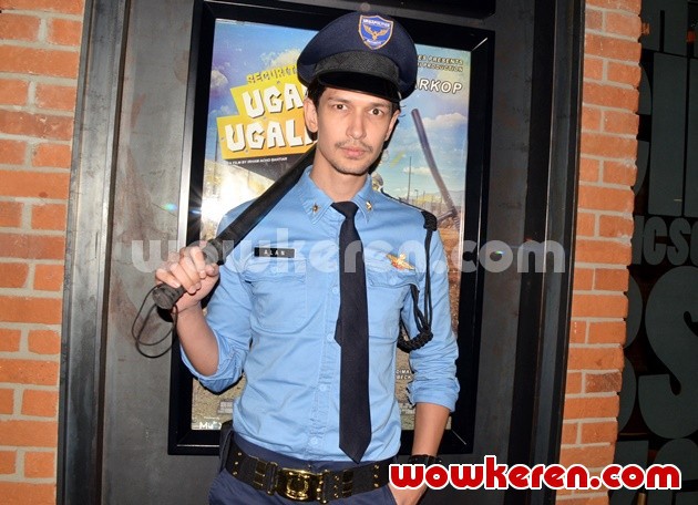 Gambar Foto Dimas Beck di Konferensi Pers Film 'Security Ugal-Ugalan'