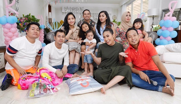 Gambar Foto Kemeriahan Perayaan Ulang Tahun Raffi-Nagita