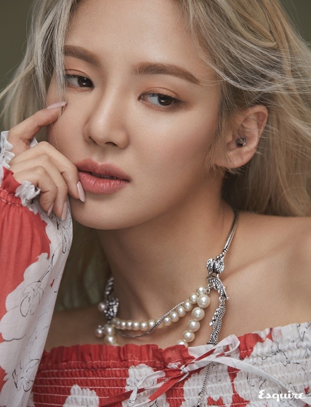 Gambar Foto Hyoyeon Girls' Generation di Majalah Esquire Edisi Februari 2017