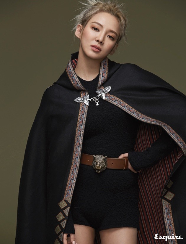 Gambar Foto Hyoyeon Girls' Generation di Majalah Esquire Edisi Februari 2017