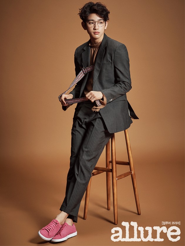 Gambar Foto Jinyoung GOT7 di Majalah Allure Edisi Februari 2017
