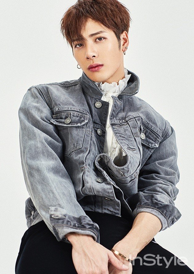 Gambar Foto Jackson GOT7 di Majalah InStyle Edisi Februari 2017