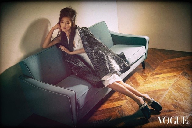 Gambar Foto Jun Ji Hyun di Majalah Vogue Edisi Februari 2017