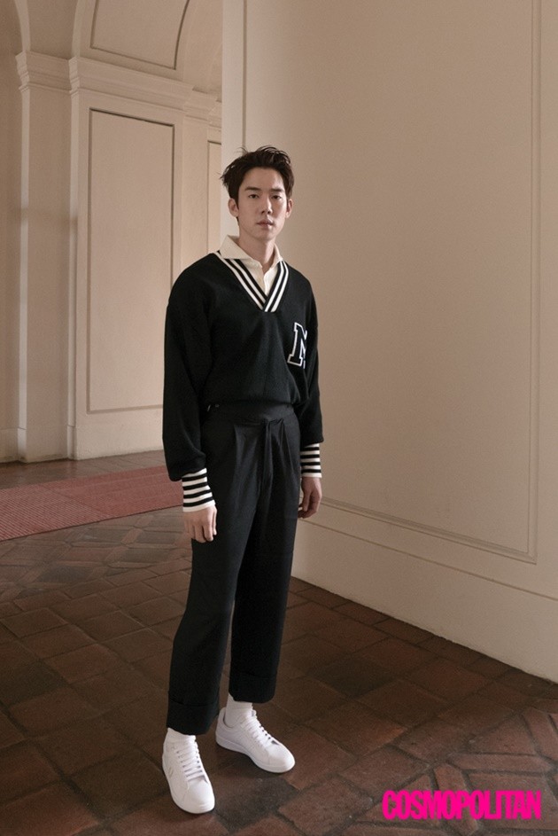 Gambar Foto Yoo Yeon Seok di Majalah Cosmopolitan Edisi Maret 2017