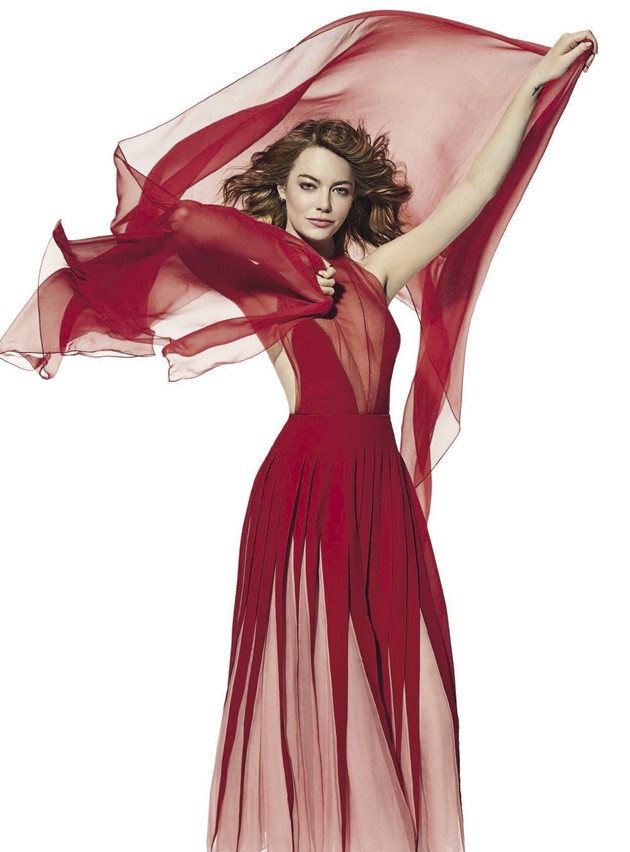 Gambar Foto Emma Stone di Majalah Vanity Fair Italia Edisi Januari 2017