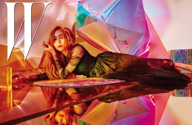 Gambar Foto Jessica di Majalah W Edisi Januari 2017