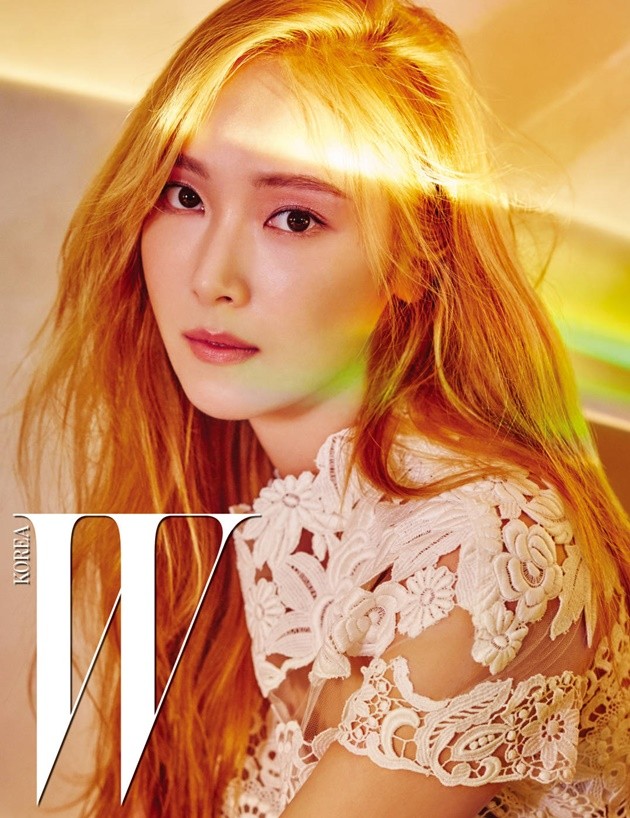 Gambar Foto Jessica di Majalah W Edisi Januari 2017