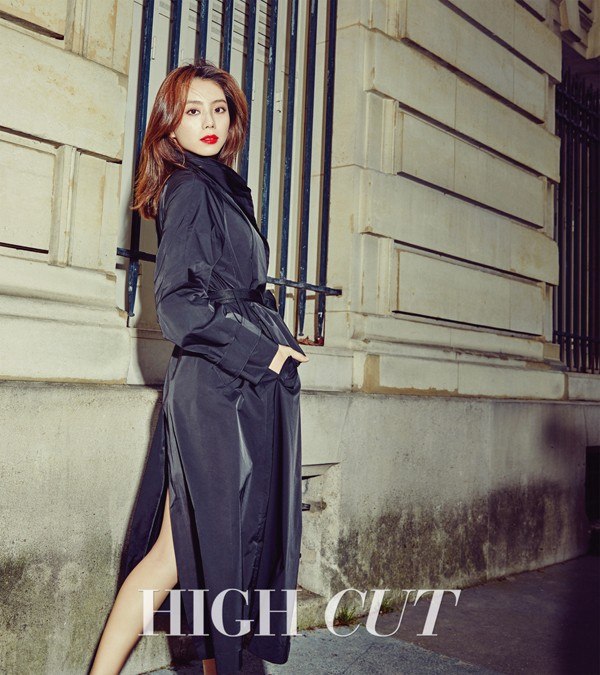 Gambar Foto Park Soo Jin di Majalah High Cut Vol. 182