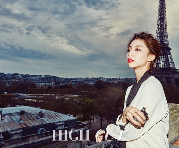 Gambar Foto Park Soo Jin di Majalah High Cut Vol. 182