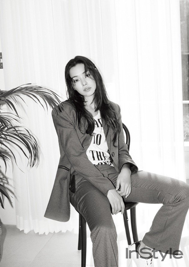 Gambar Foto Honey Lee di Majalah InStyle Edisi Desember 2016
