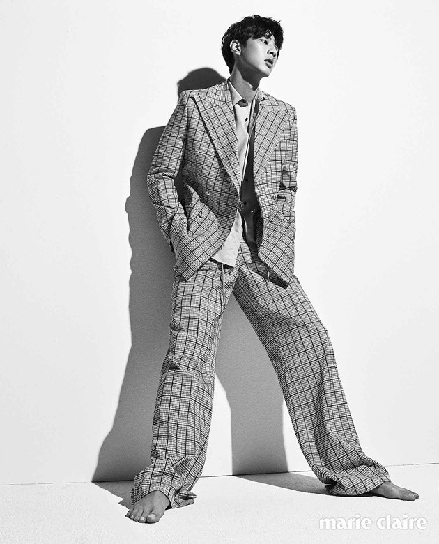 Gambar Foto Ji Soo di Majalah Marie Claire Edisi Desember 2016