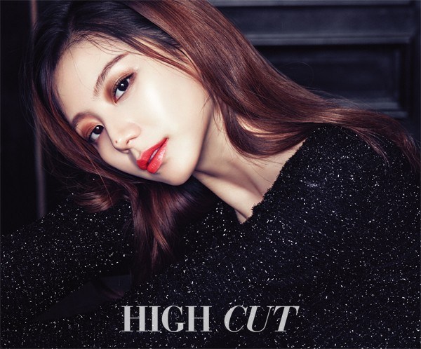 Gambar Foto Park Soo Jin di Majalah High Cut Vol. 184