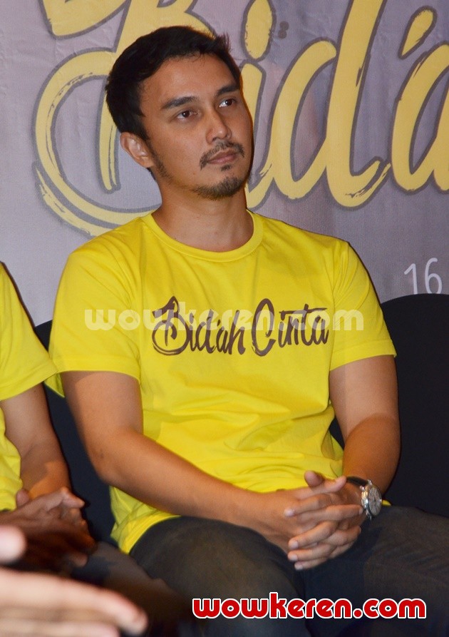 Gambar Foto Dimas Aditya di Konferensi Pers Film 'Bid'ah Cinta'