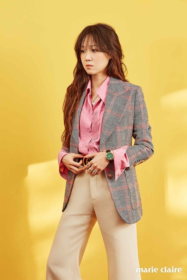 Gambar Foto Gong Hyo Jin di Majalah Marie Claire Edisi Maret 2017