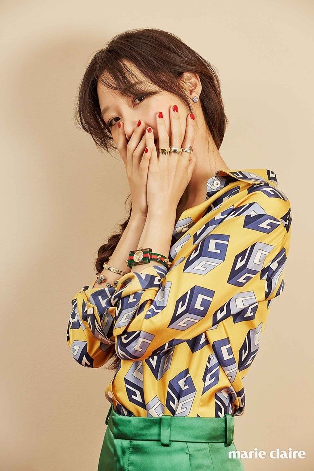Gambar Foto Gong Hyo Jin di Majalah Marie Claire Edisi Maret 2017