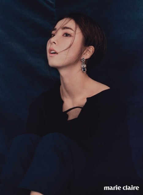 Gambar Foto Shin Se Kyung di Majalah Marie Claire Edisi Januari 2017