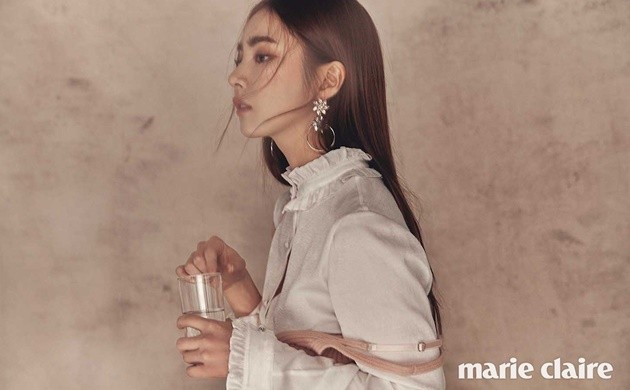 Gambar Foto Shin Se Kyung di Majalah Marie Claire Edisi Januari 2017