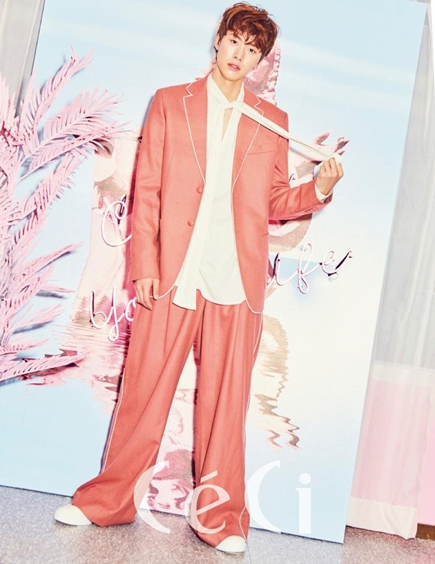 Gambar Foto Gong Myung 5urprise di Majalah CeCi Edisi Desember 2016