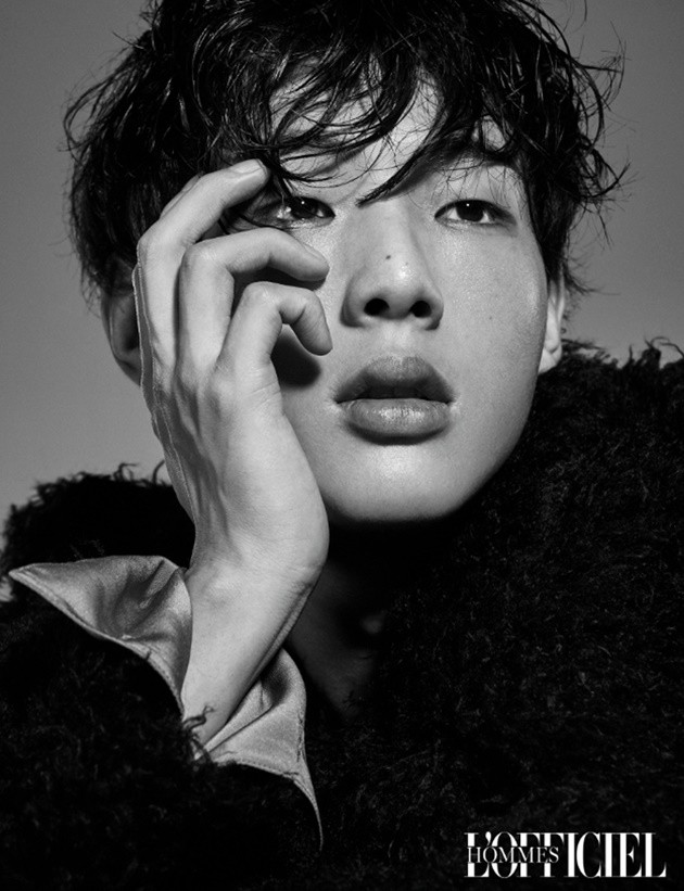 Gambar Foto Ji Soo di Majalah L'Officiel Hommes Edisi Desember 2016