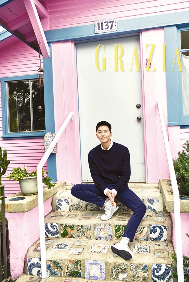 Gambar Foto Park Seo Joon di Majalah Grazia Edisi April 2017
