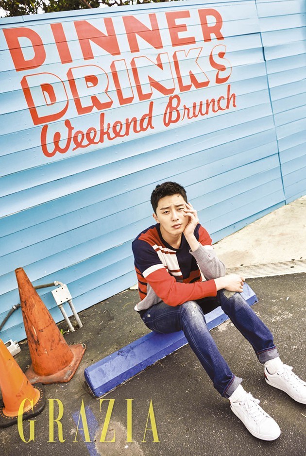 Gambar Foto Park Seo Joon di Majalah Grazia Edisi April 2017