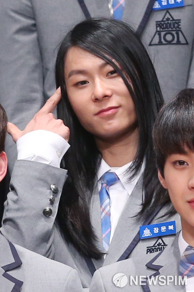 Gambar Foto Jang Moon Bok Trainee dari ONO Entertainment Sudah Menarik Perhatian Sebagai 'Ending Fairy' di 'Produce 101 Season2'