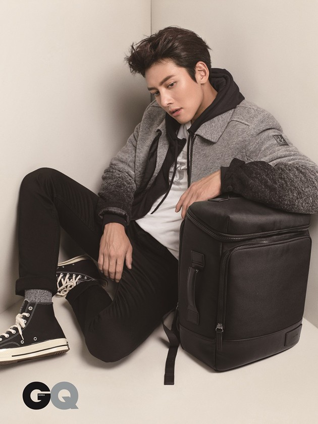Gambar Foto Ji Chang Wook di Majalah GQ Edisi November 2016