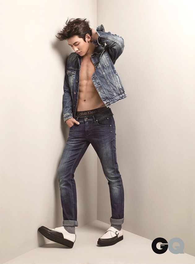 Gambar Foto Ji Chang Wook di Majalah GQ Edisi November 2016