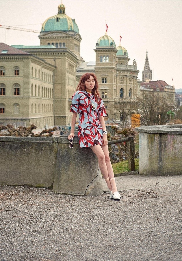 Gambar Foto Lee Sung Kyung di Majalah Grazia Edisi April 2017