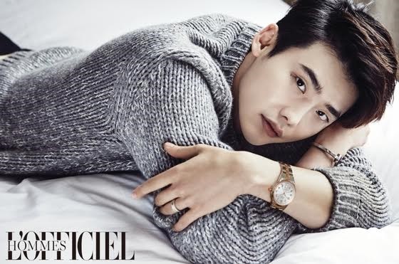 Gambar Foto Lee Jong Suk di Majalah L'Officiel Hommes Edisi Oktober 2016