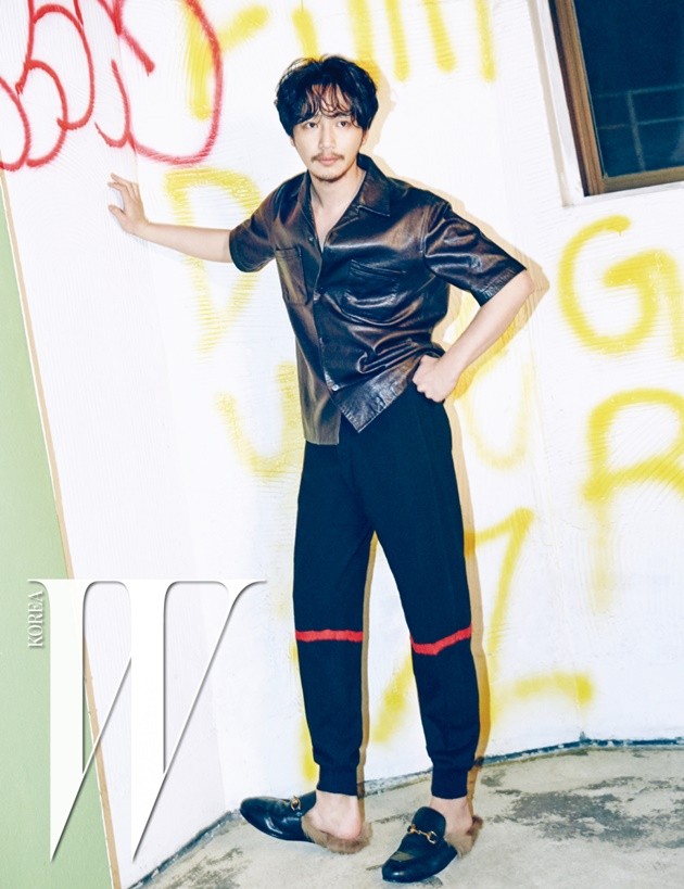 Gambar Foto Byun Yo Han di Majalah W Edisi Februari 2016