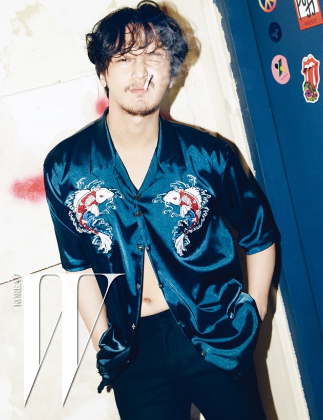 Gambar Foto Byun Yo Han di Majalah W Edisi Februari 2016