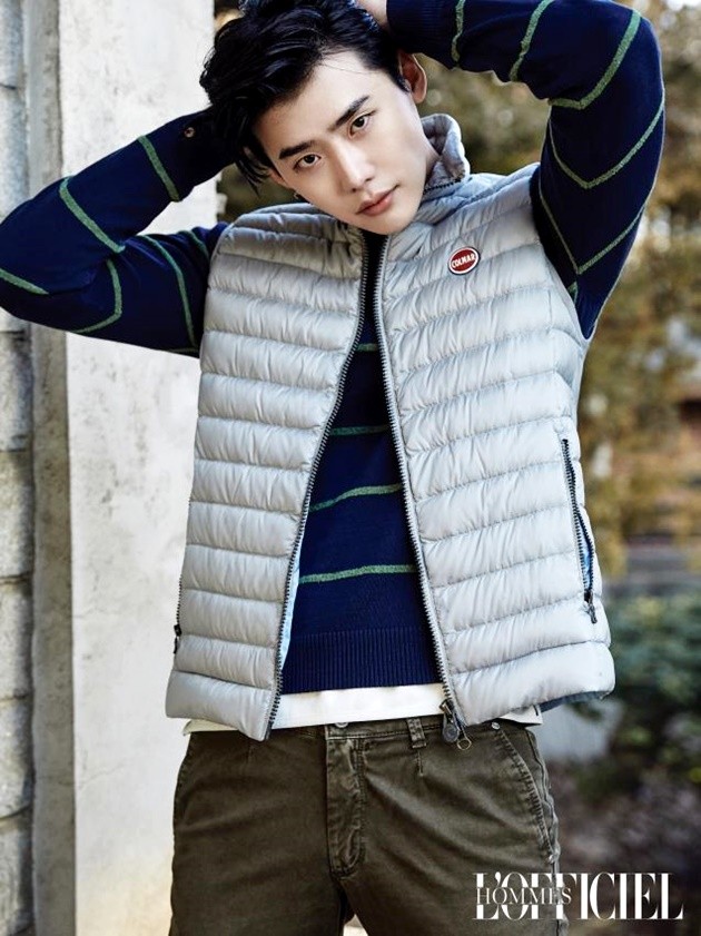 Gambar Foto Lee Jong Suk di Majalah L'Officiel Hommes Edisi Maret 2017