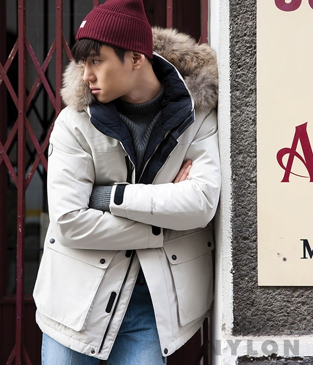 Gambar Foto Go Kyung Pyo di Majalah Nylon Edisi Januari 2017