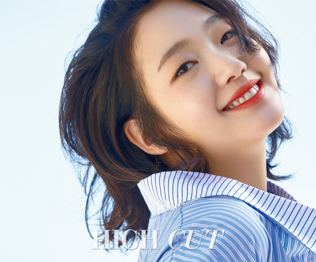 Gambar Foto Kim Go Eun di Majalah High Cut Vol. 197