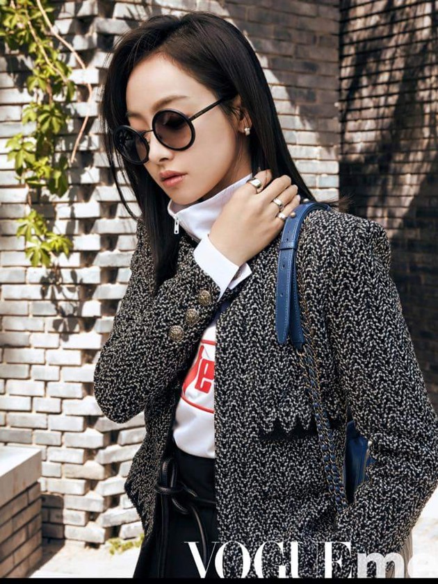 Gambar Foto Victoria f(x) Pakai Kaca Mata Hitam di Majalah Vogue Me Edisi Juni 2017