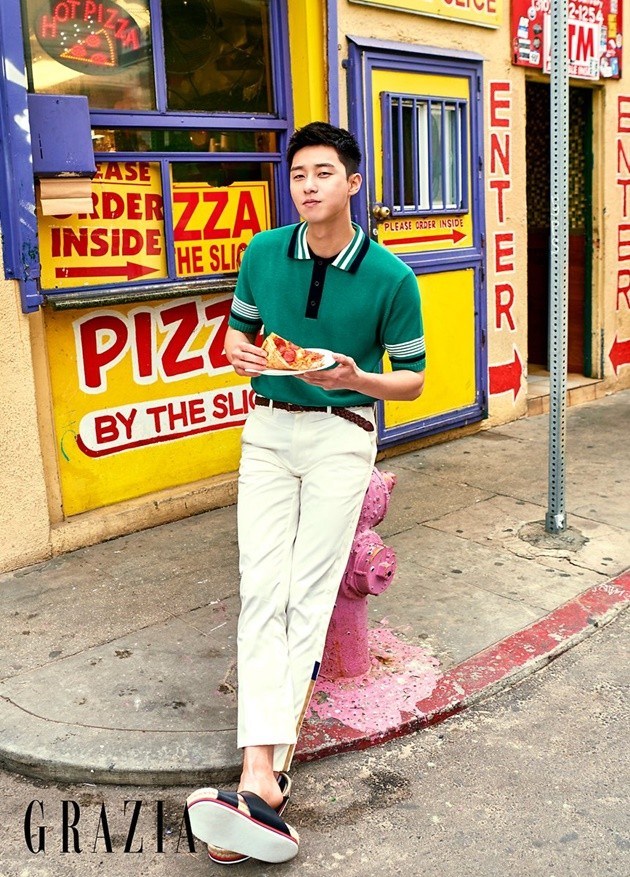 Gambar Foto Park Seo Joon di Majalah Grazia Edisi April 2017