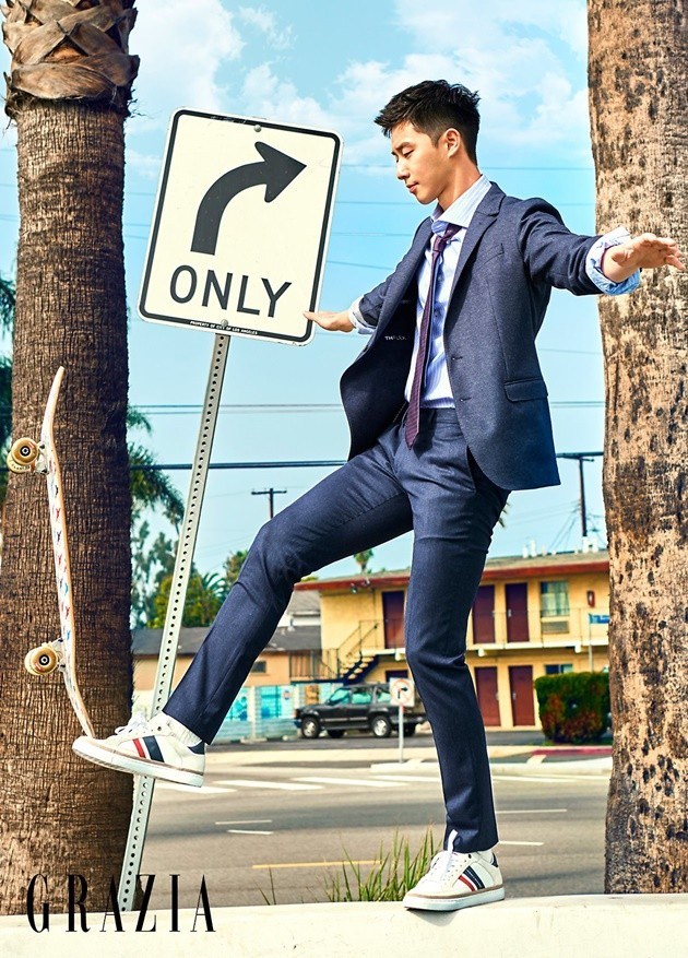 Gambar Foto Park Seo Joon di Majalah Grazia Edisi April 2017