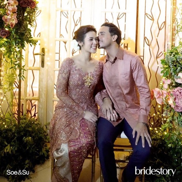Foto Hamish Daud mencium pipi Raisa pasca lamaran ...