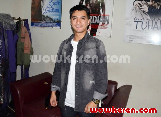 Gambar Foto Ricky Harun Hadiri Konferensi Pers Film 'Ngawur'