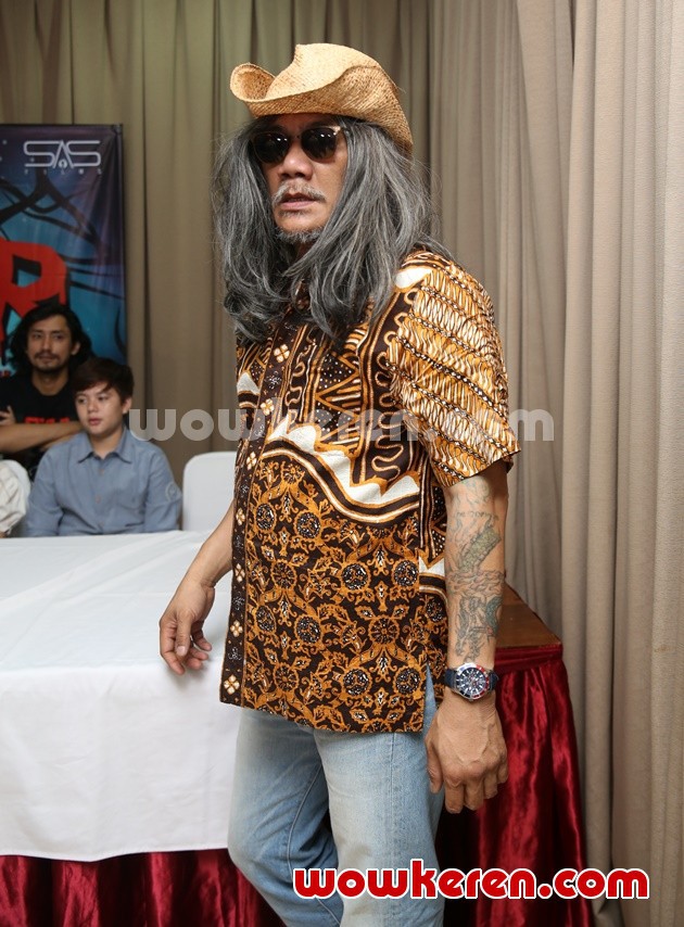 Gambar Foto Tio Pakusadewo Hadiri Konferensi Pers Film 'Ngawur'