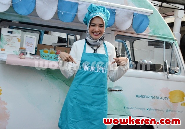 Zaskia Sungkar: Berita, Foto, Video, Lirik Lagu, Profil 