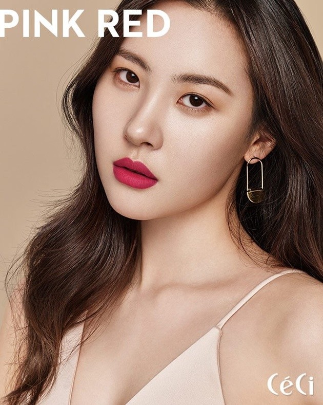 Gambar Foto Sunmi di Majalah CeCi Edisi Juni 2017