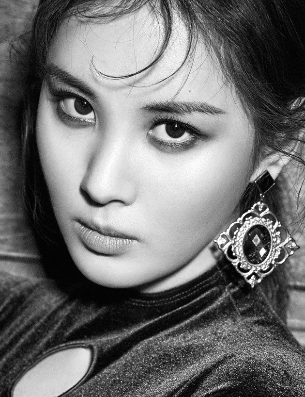 Gambar Foto Seohyun Girls' Generation di Majalah Harper's Bazaar Edisi Maret 2017