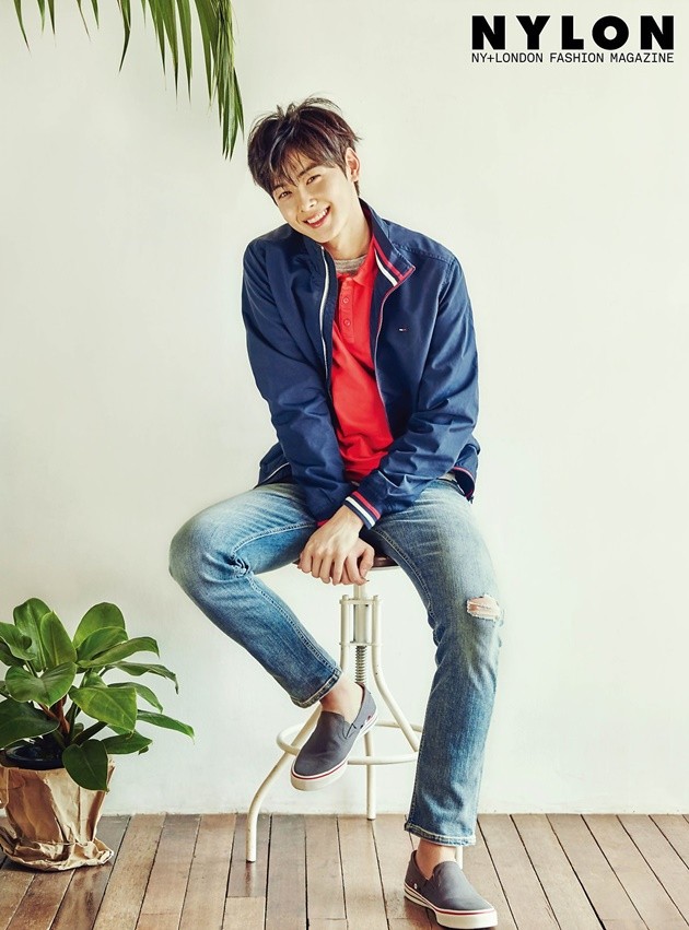 Gambar Foto Cha Eunwoo Astro di Majalah Nylon Edisi Mei 2017