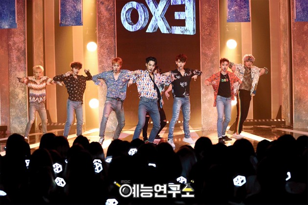Gambar Foto EXO Tampil Bawakan Lagu 'Ko Ko Bop'