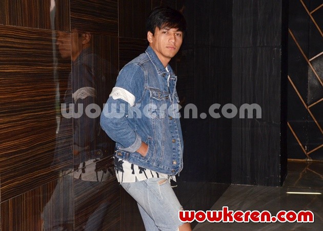 Gambar Foto Jefri Nichol di Konferensi Pers Film 'A: Aku, Benci & Cinta'